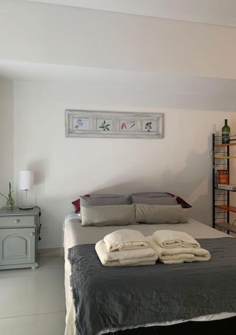 Apartamento Impecable Estudio En Lujoso Edificio En Caballito *