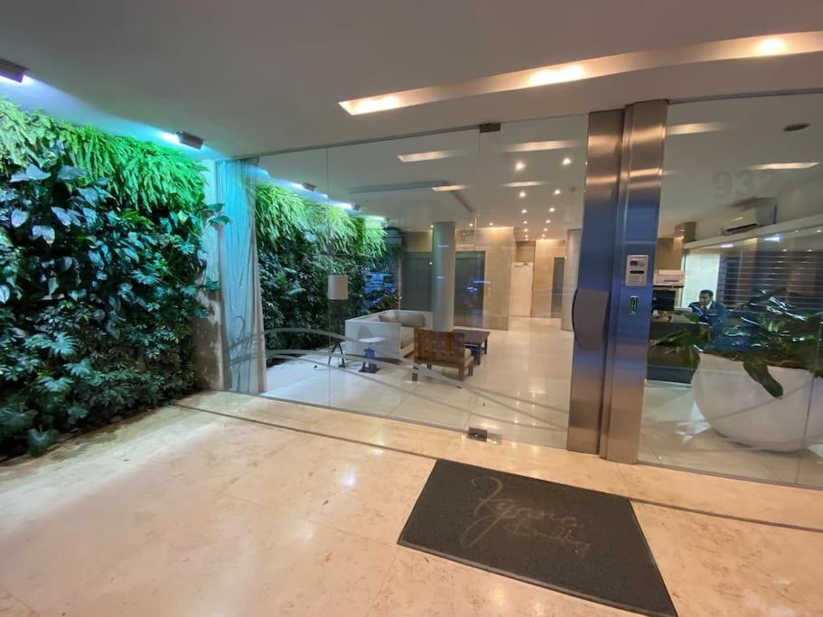Impecable Estudio En Lujoso Edificio En Caballito Apartamento
