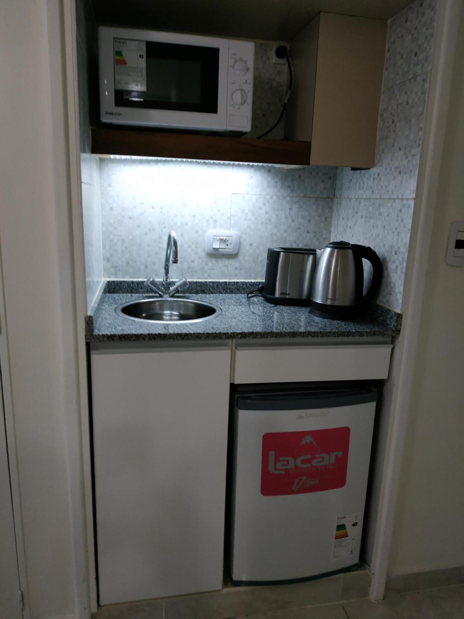 Departamento En Hotel, Excelente Ubicación En Microcentro *