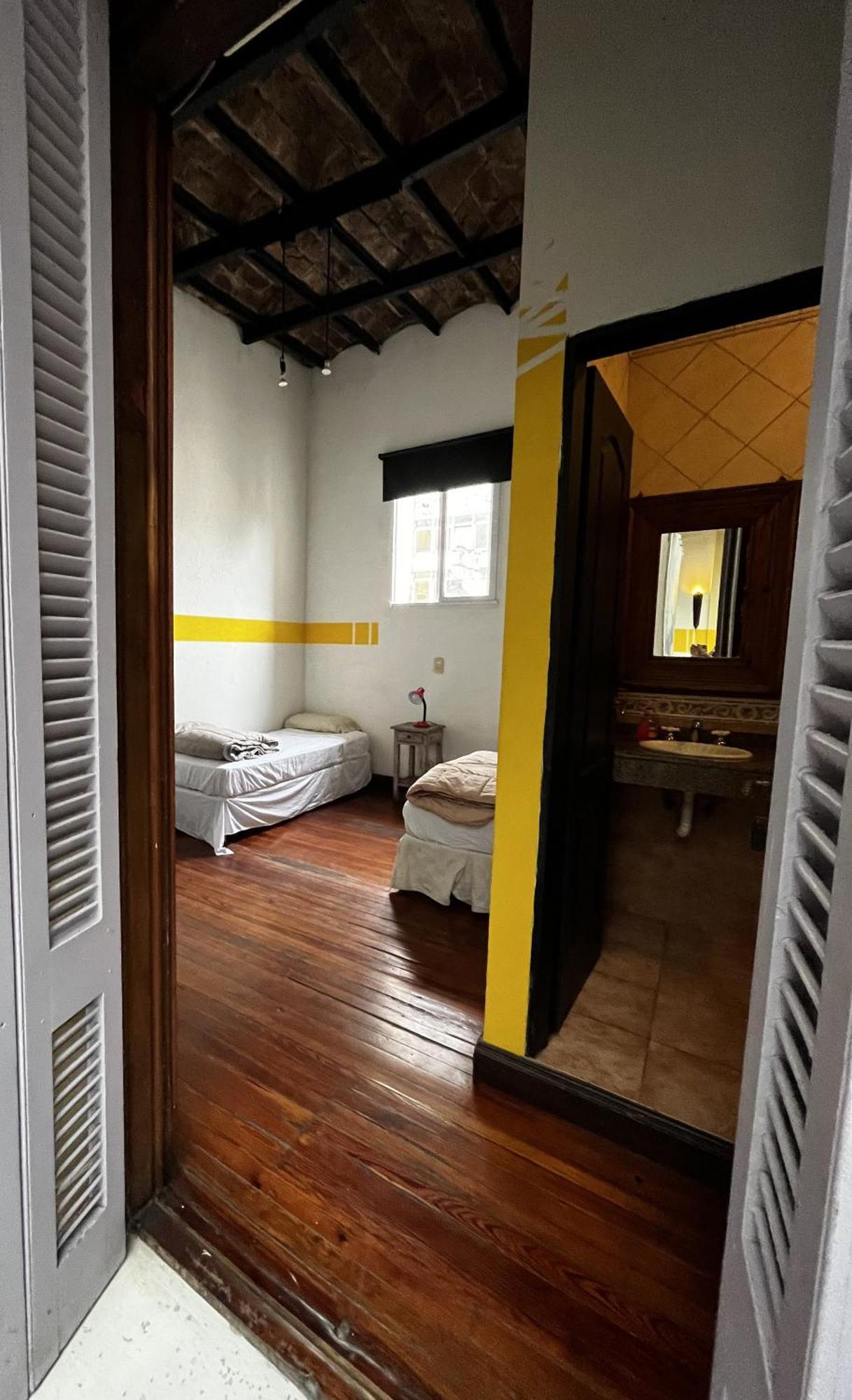 Parla Hostal