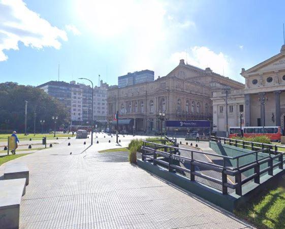 Ubicacion En El Centro Turistico De La Ciudad De Apartamento