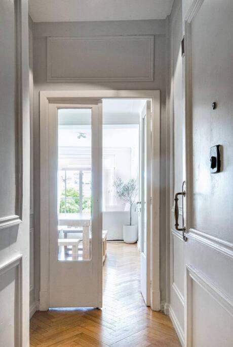 Hestia At Recoleta 2bdr W Stunning Plaza View Buenos Aires