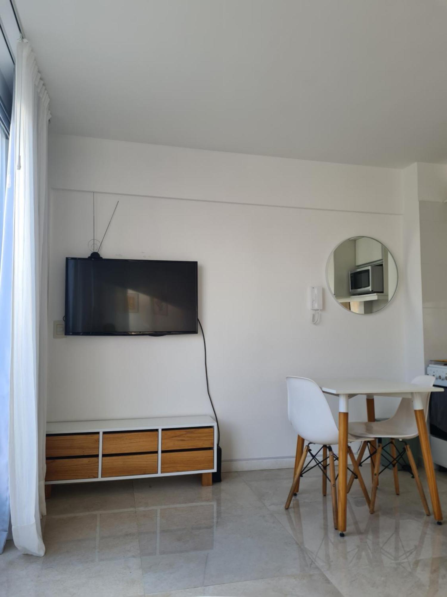 Departamento Amplio Piso Alto Balcon Muy Luminoso En San Telmo 93 Apartamento Ciudad Autónoma de Buenos Aires