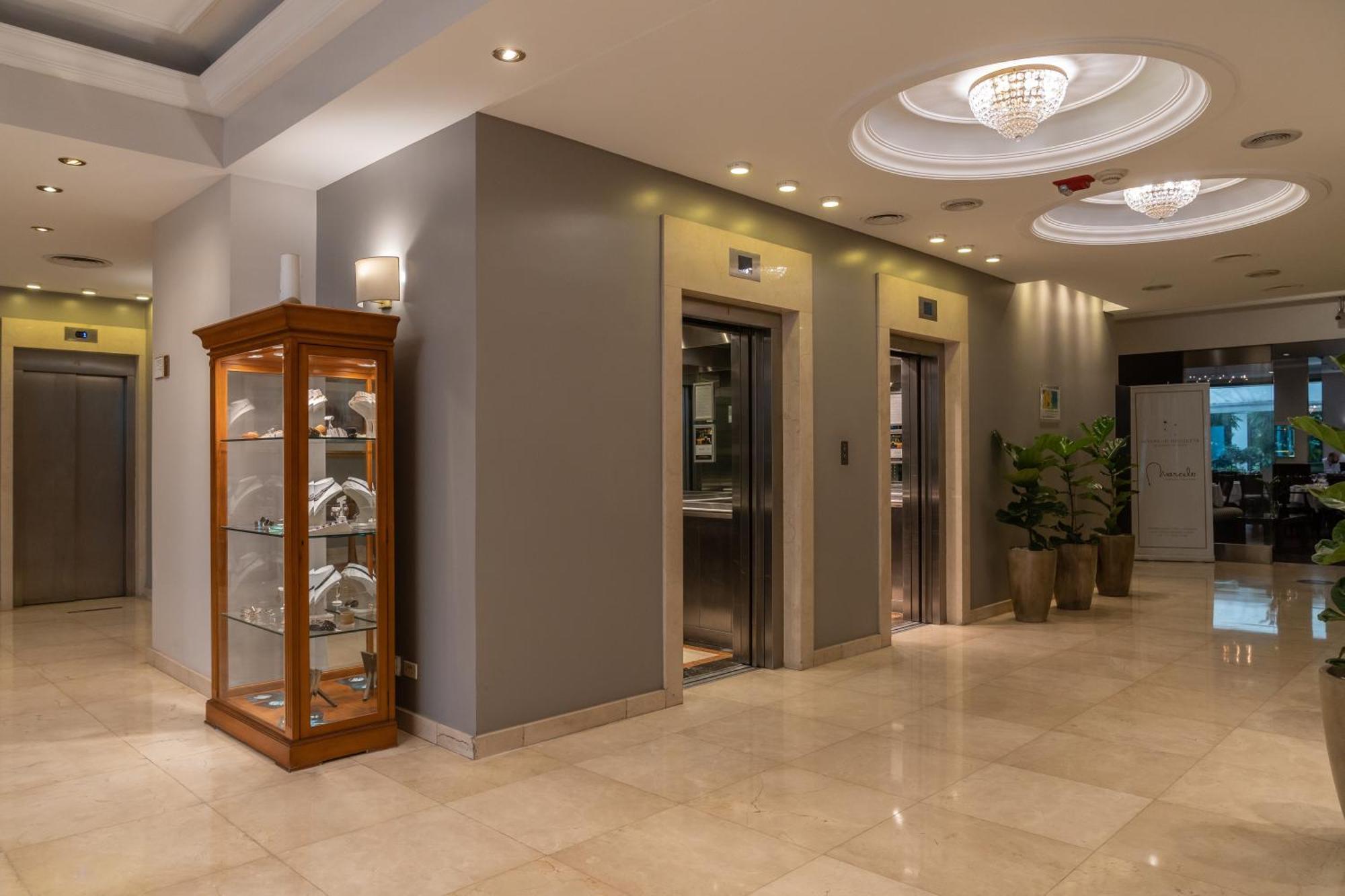 Hotel Intersur Recoleta Ciudad Autónoma de Buenos Aires