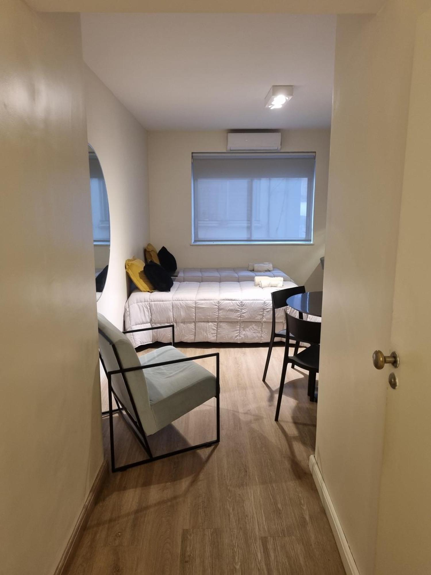 Apartamento Del Turista Y Del Estudiante En Obelisco - Plusprops *