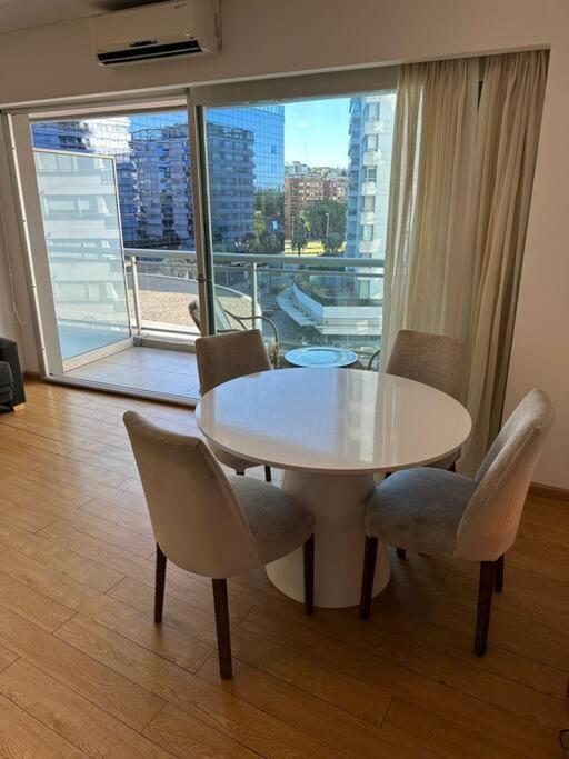 Apartamento Moderno Amoblado En Puerto Madero Ciudad Autónoma de Buenos Aires