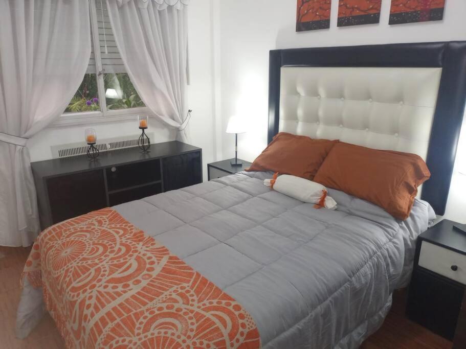 Recoleta, Acogedor Con Patio, Wifi, Bien Equipado Apartment