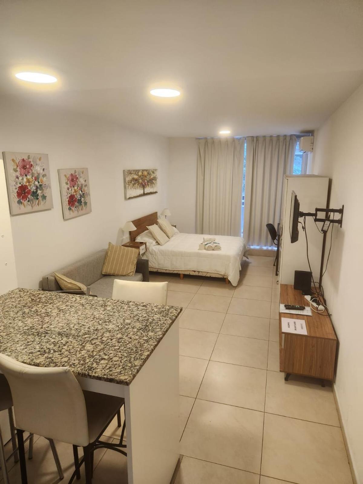 Apart Guemes 1 * Buenos Aires