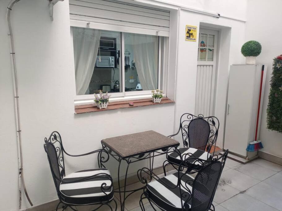 Recoleta, Acogedor Con Patio, Wifi, Bien Equipado Buenos Aires