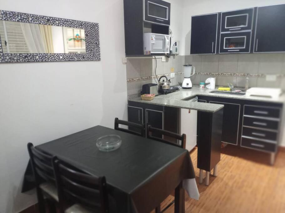 Recoleta, Acogedor Con Patio, Wifi, Bien Equipado Buenos Aires