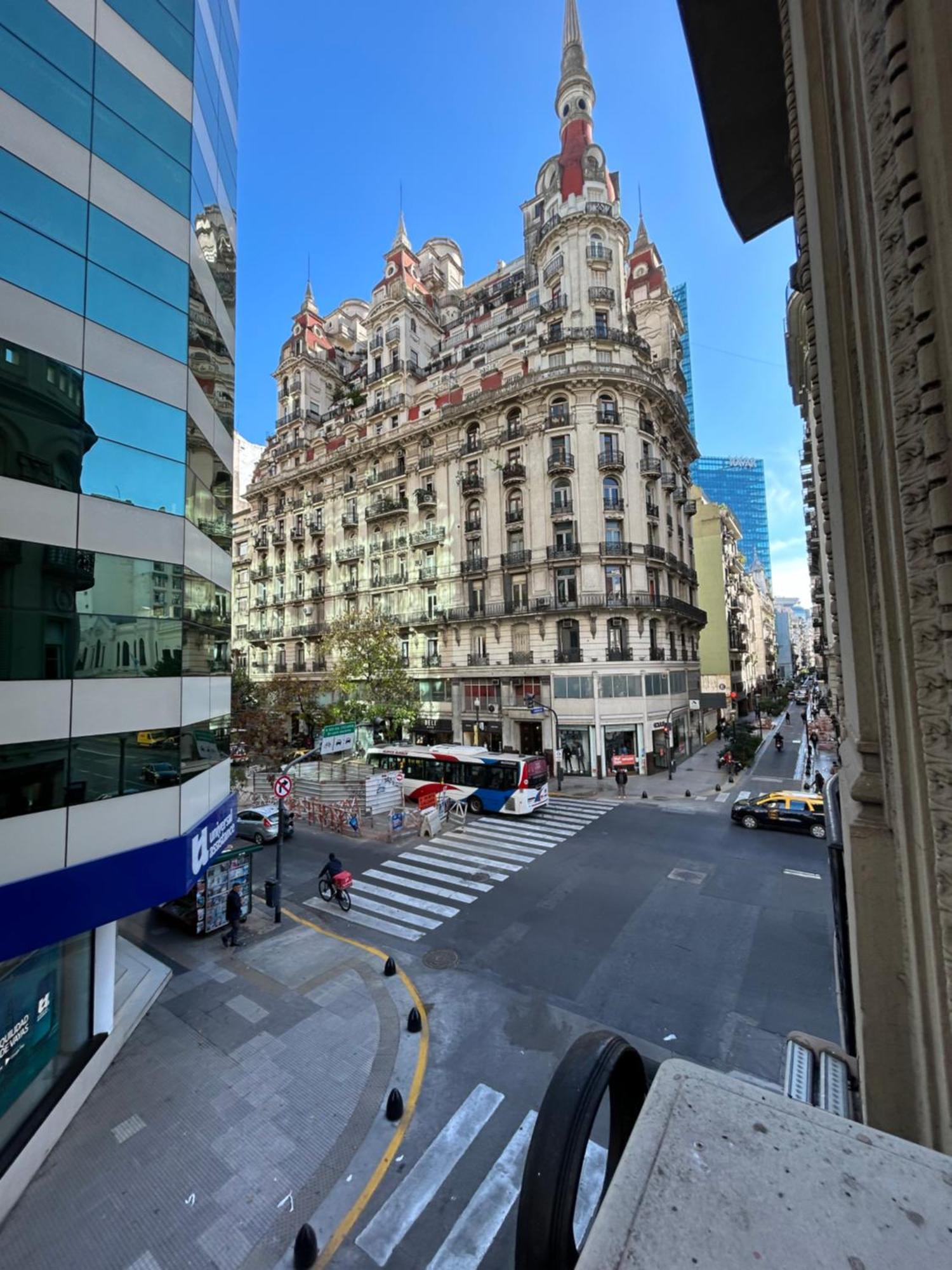 Cordoba Departamento, A 200 Mts De Peatonal Florida Y A 200 Mts Av 9 De Julio Apartamento