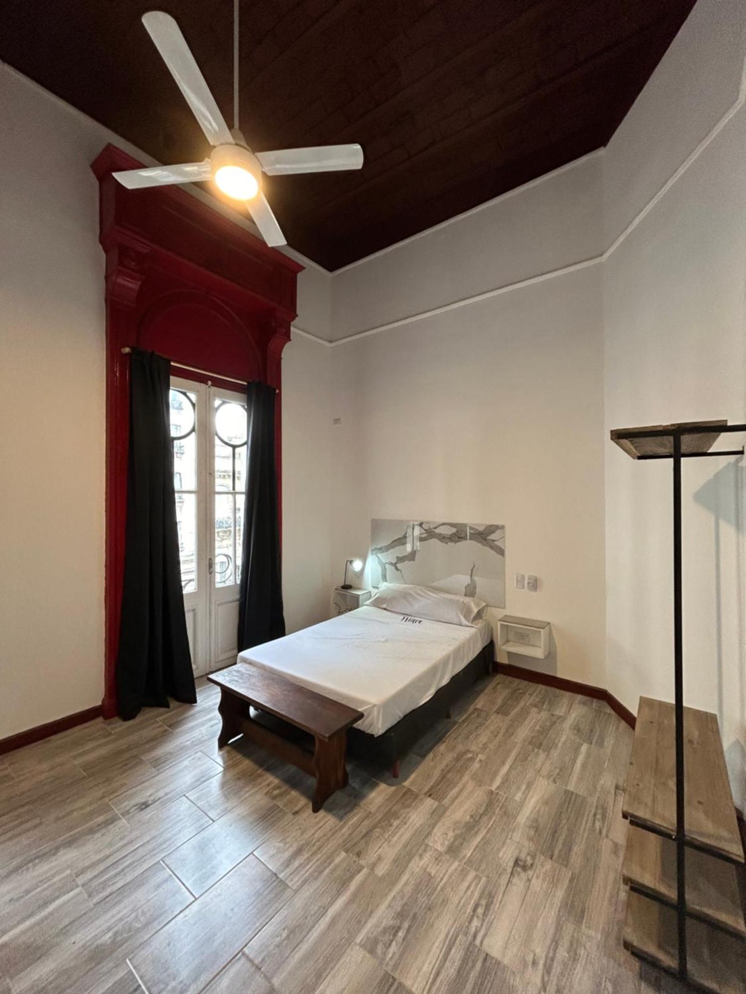Apartamento Cordoba Departamento, A 200 Mts De Peatonal Florida Y A 200 Mts Av 9 De Julio