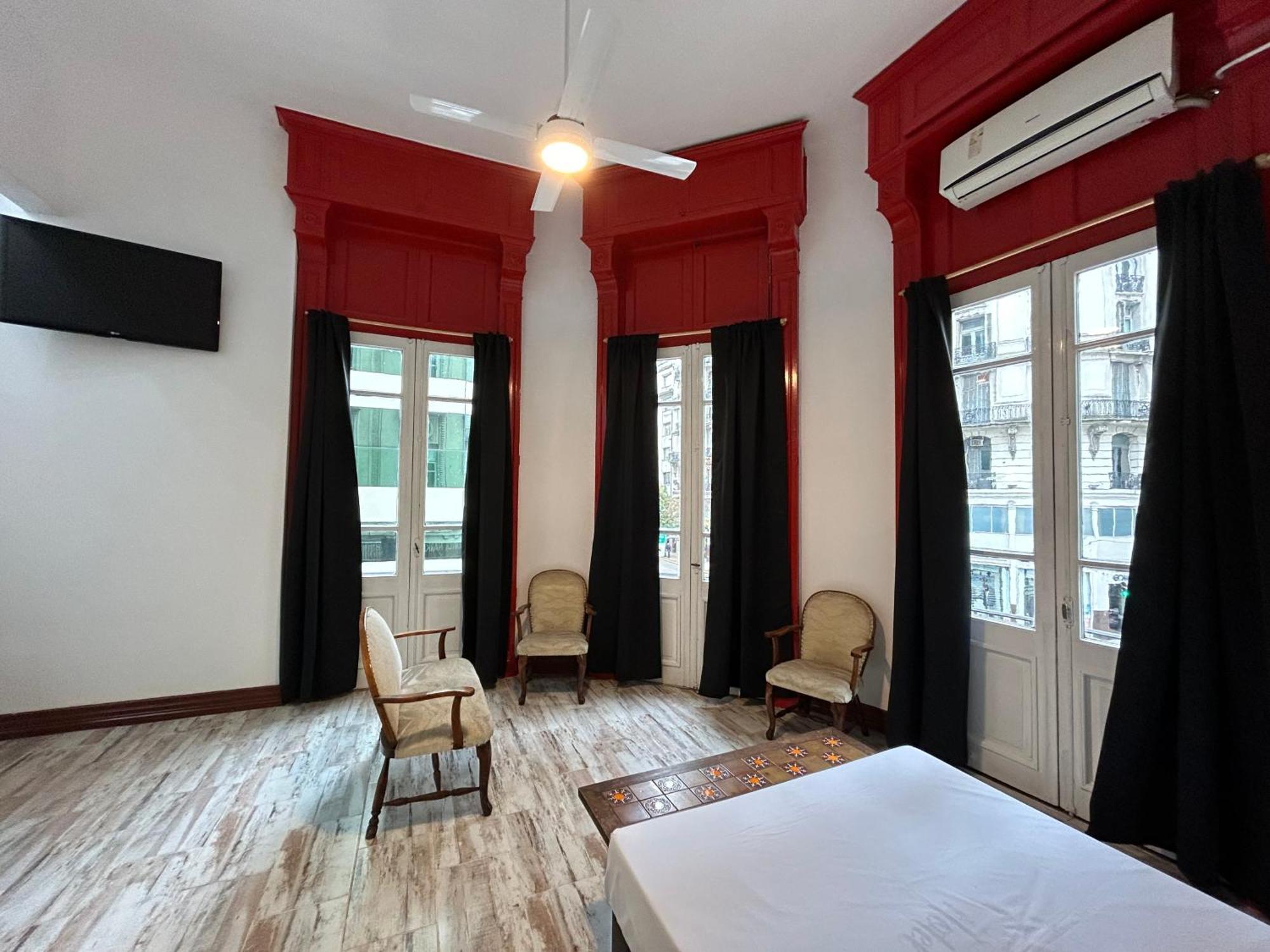 Cordoba Departamento, A 200 Mts De Peatonal Florida Y A 200 Mts Av 9 De Julio Apartamento