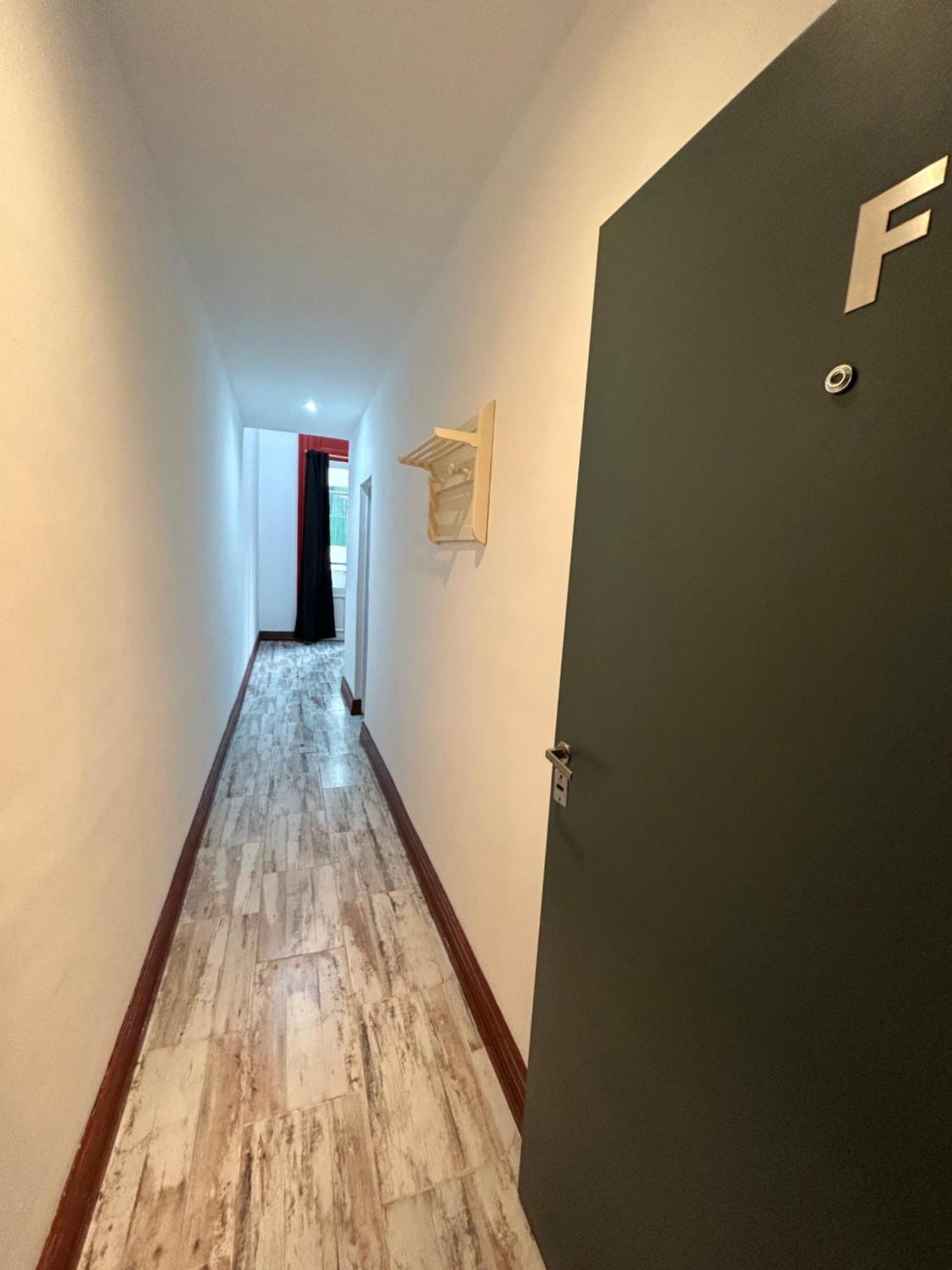 Apartamento Cordoba Departamento, A 200 Mts De Peatonal Florida Y A 200 Mts Av 9 De Julio