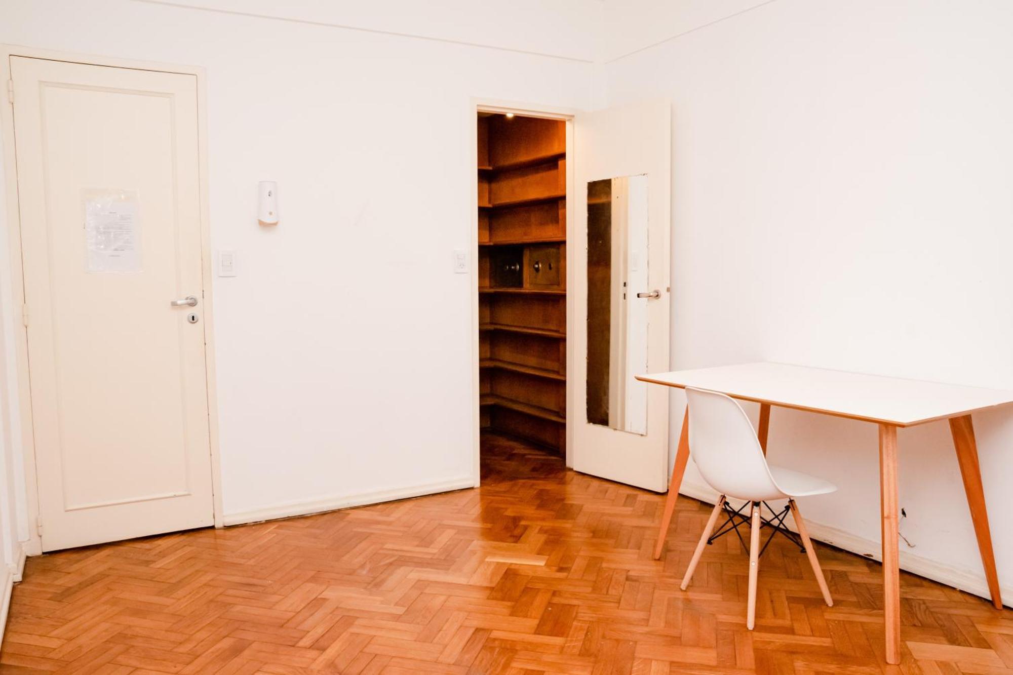 Habitación en casa particular Private In A Huge Multicultural