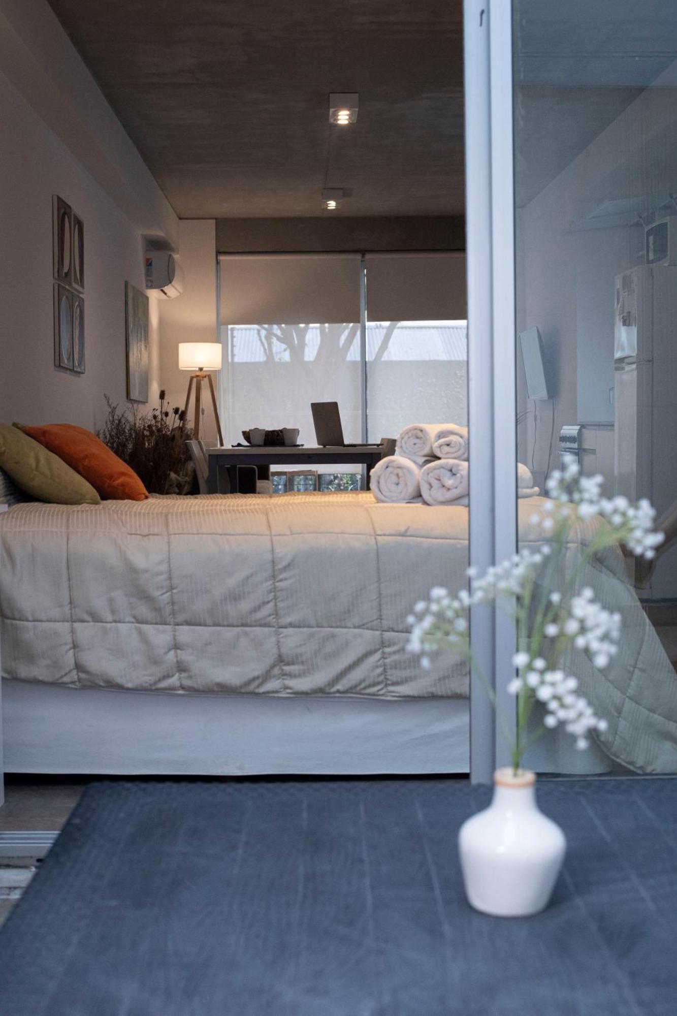 Hermoso Estudio Monoambiente En Crespo