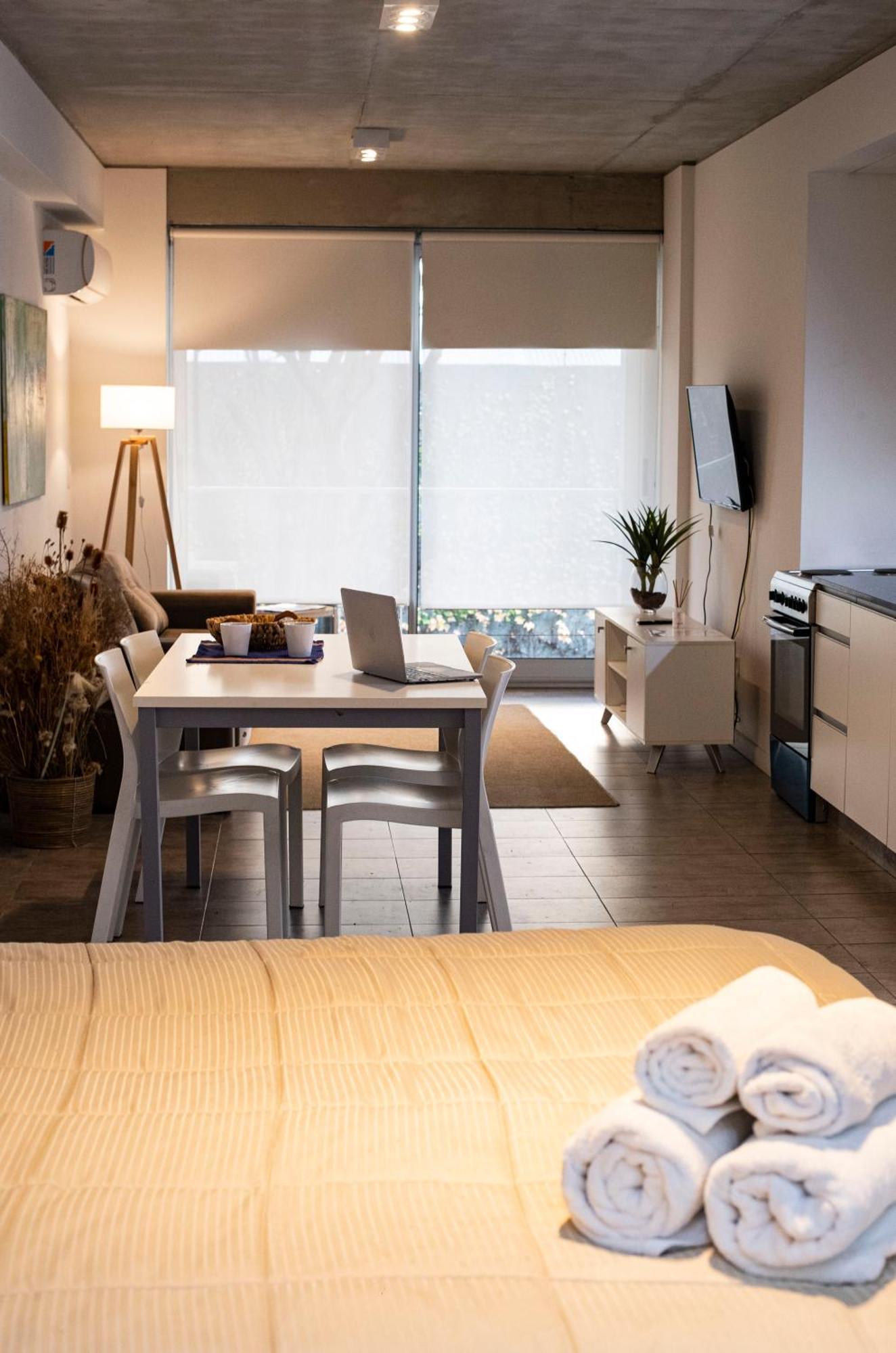 Hermoso Estudio Monoambiente En Crespo