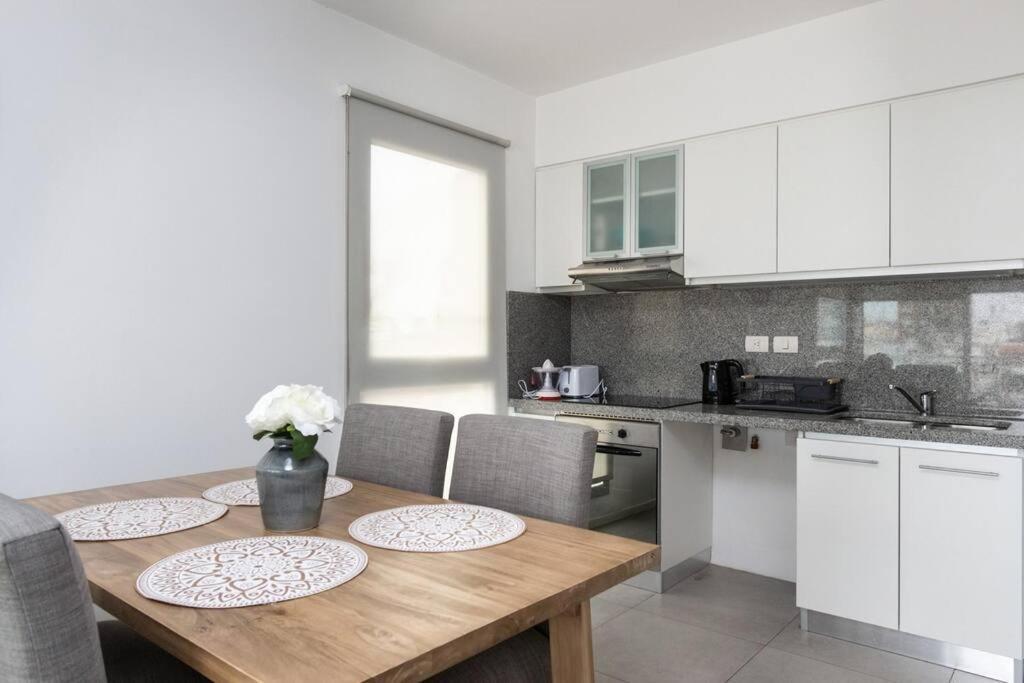 Apartamento Luxury Tower With Pool & Gym Sleeps 4