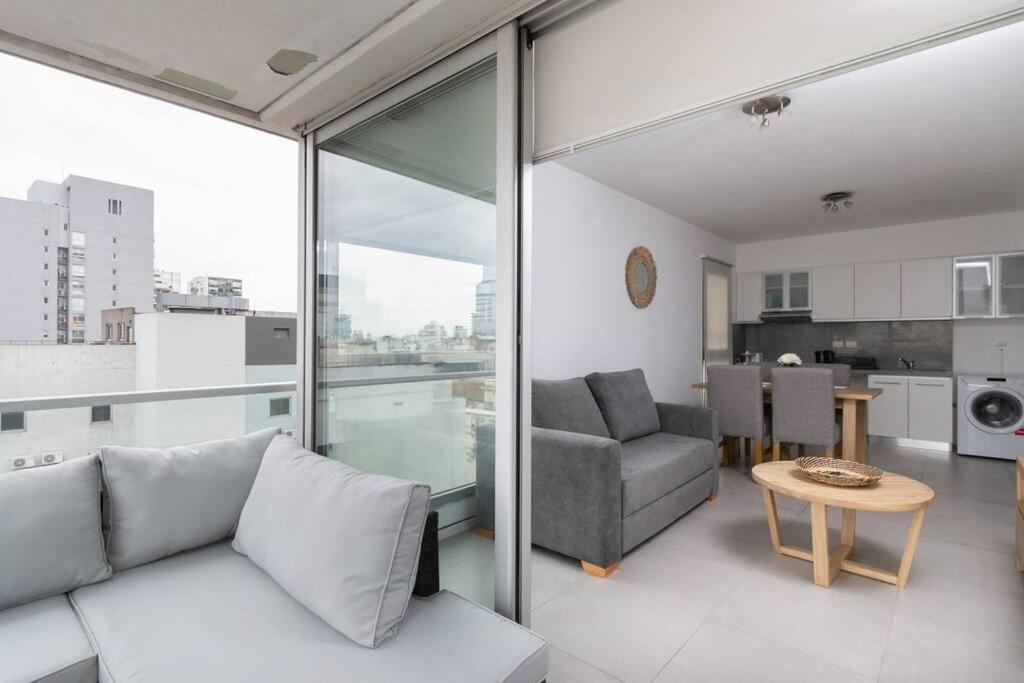 Apartamento Luxury Tower With Pool & Gym Sleeps 4 *