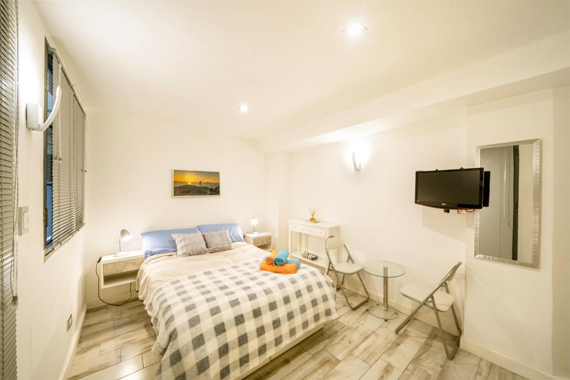 Plaza De Mayo - Diplomat's 3 Bedroom Ensuite Haven Apartment *
