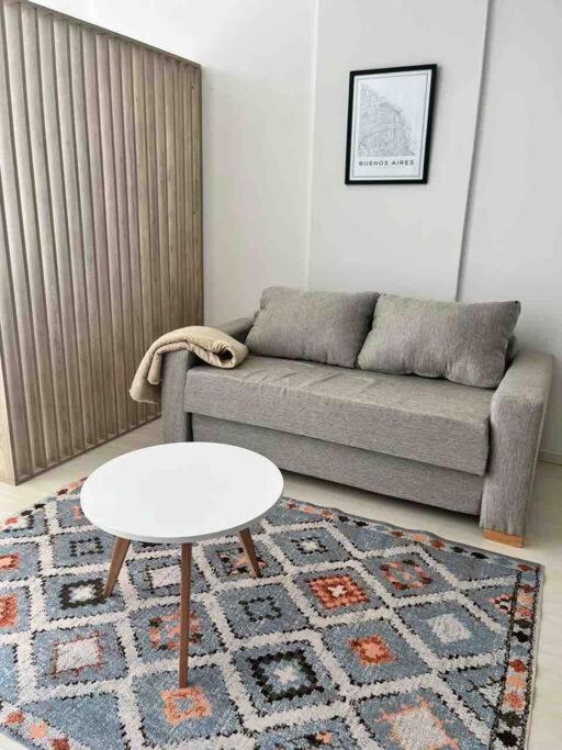 Departamento En Belgrano 4 Huespedes Apartamento