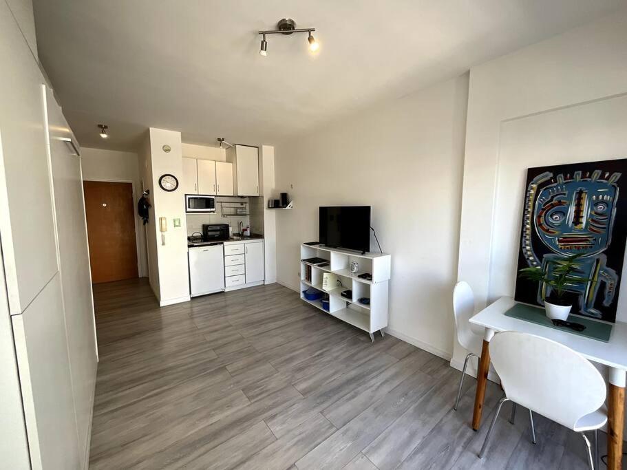 Apartamento Luminoso Estudio En Palermo, Canitas