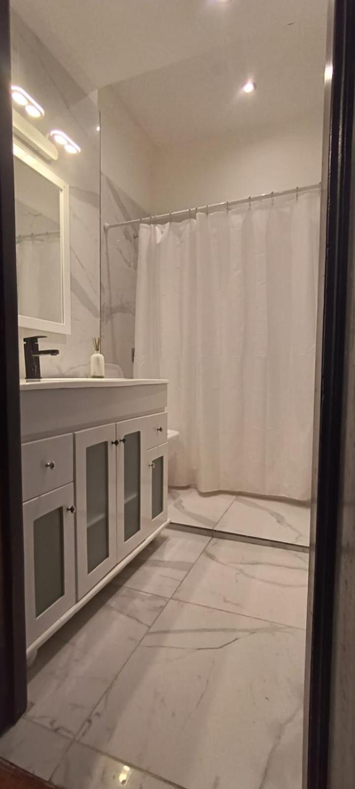Hospedagem domiciliar Alquiler De Habitacion, Con Bano Privado.