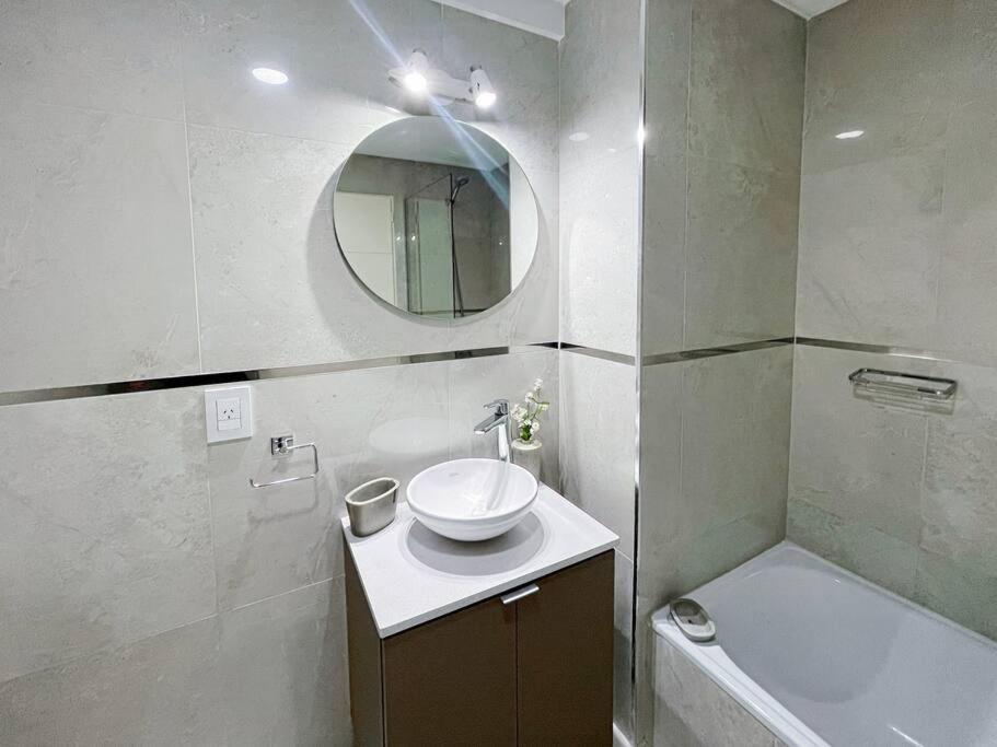 Apartamento Hermoso Estudio Con Balcon Y Piscina- Paseo De La Cisterna- Uf 222