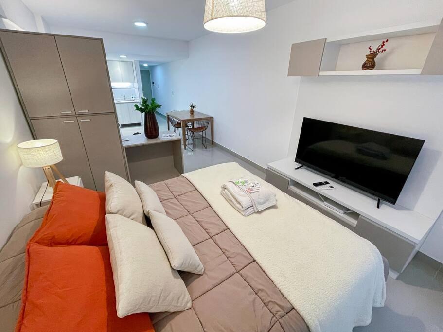 Hermoso Estudio Con Balcon Y Piscina- Paseo De La Cisterna- Uf 222 Apartamento *