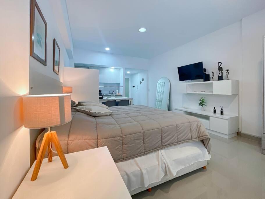 Ayres- Paseo De La Cisterna- Uf 120 Apartamento *