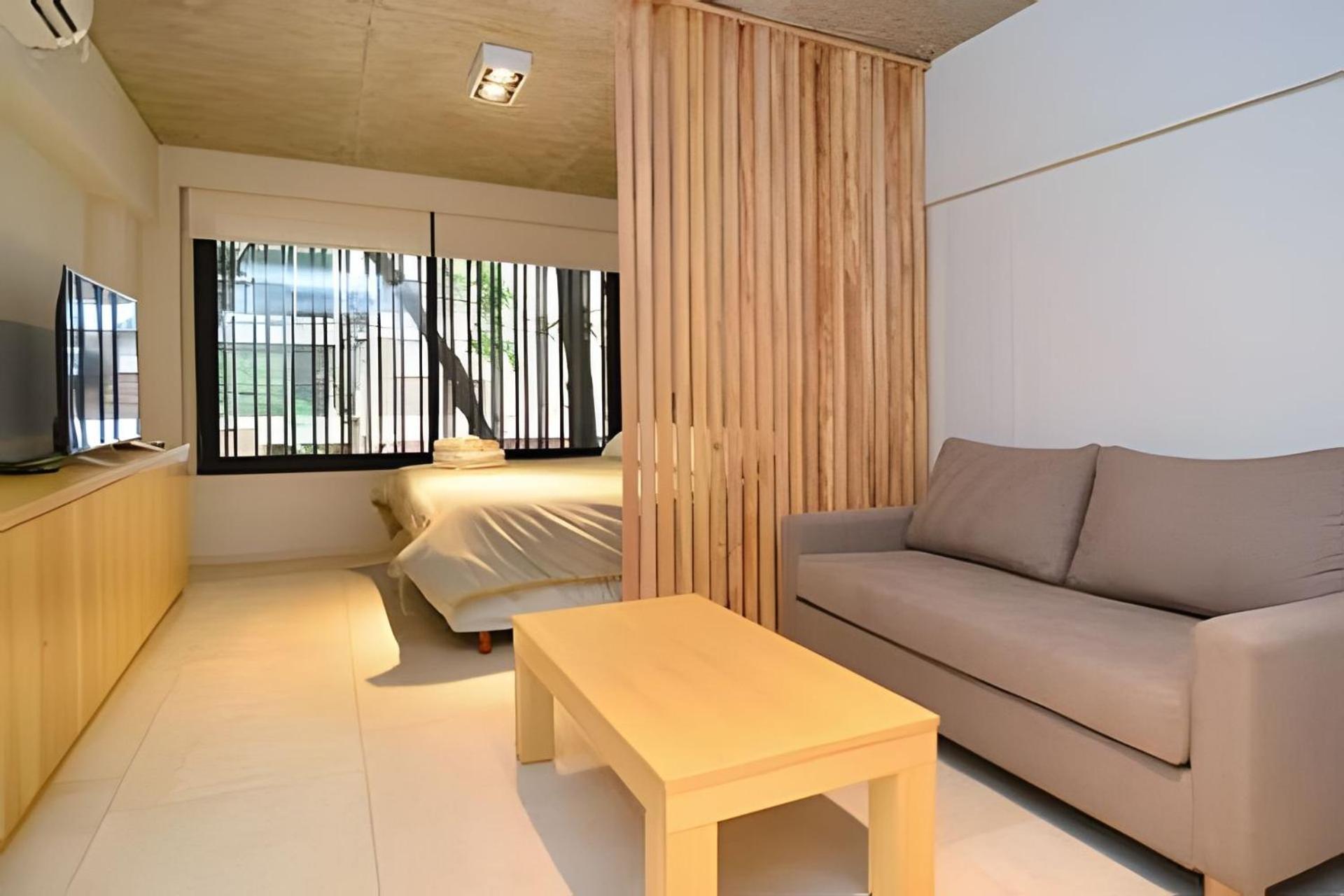 Enjoy Vallanhost @ Matienzo Lot - 12 Apartment *