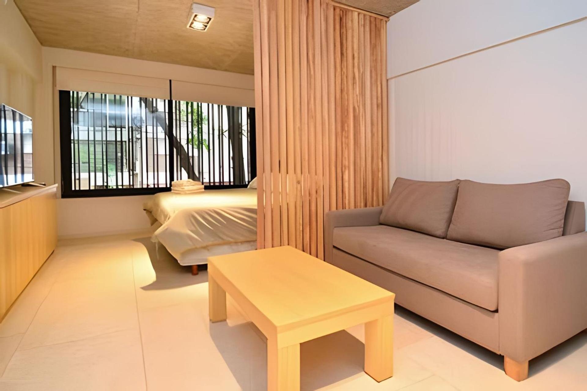 Enjoy Vallanhost @ Matienzo Lot - 12 Apartment *