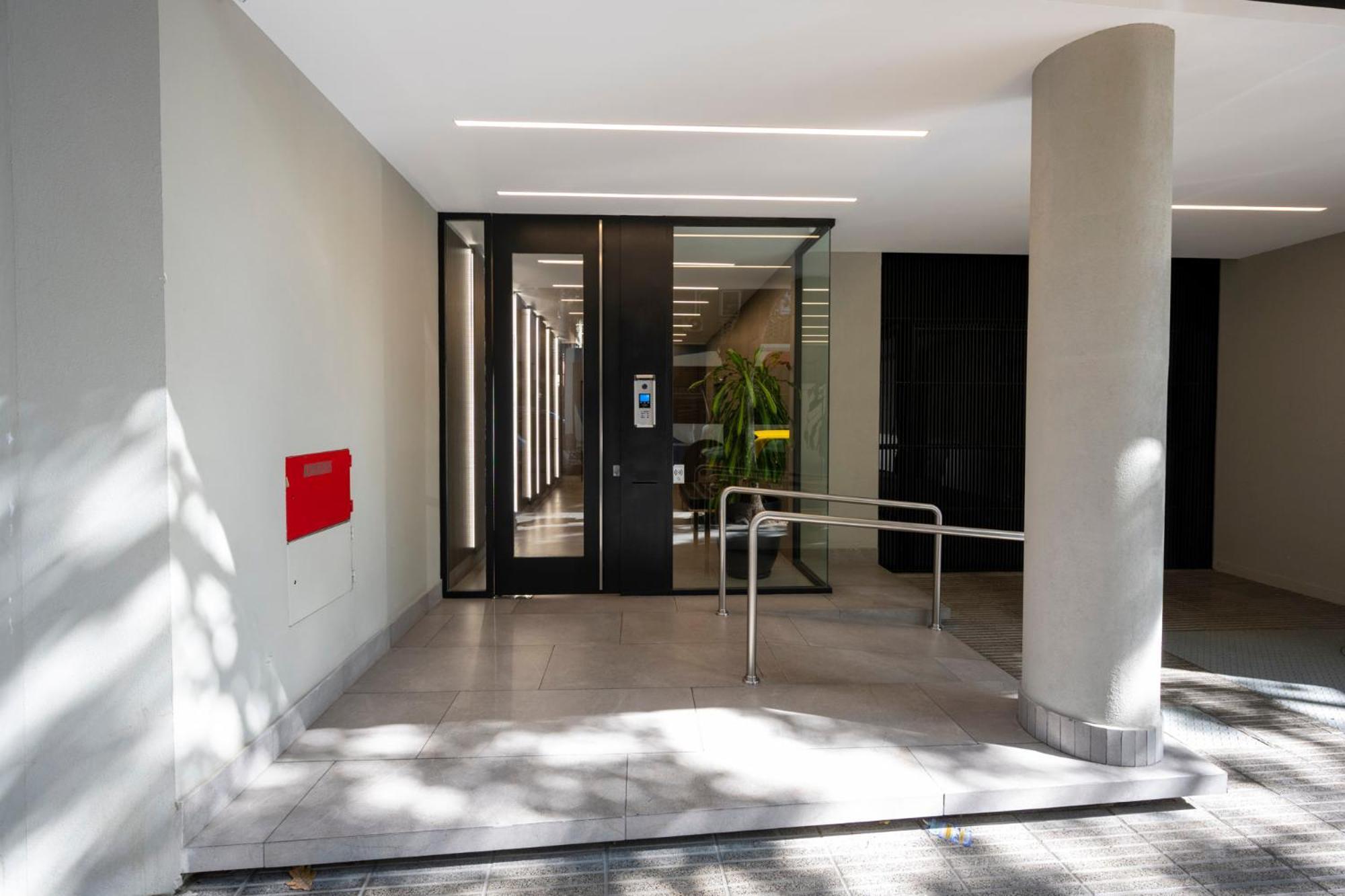 Confortable Monoambiente En Almagro, A Pasos Del Hospital -g1- Buenos Aires