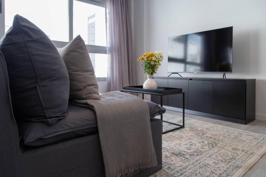 Hassinto Cozy Studio *