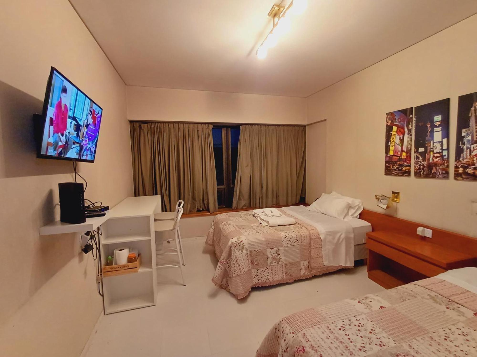 Corrientes 818 Apartamento *