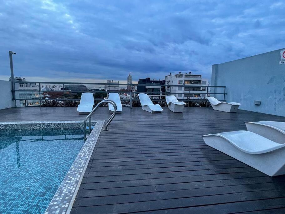 In Palermo With Rooftop Pool And Security