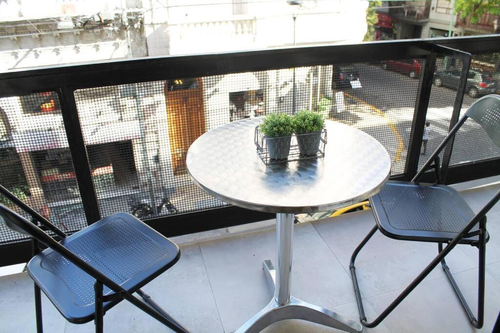 Apartamento Calido Y Encantador En Recoleta