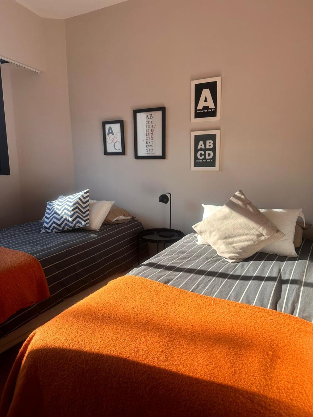 Recoleta, 3 Ambientes Con Cochera Apartamento *