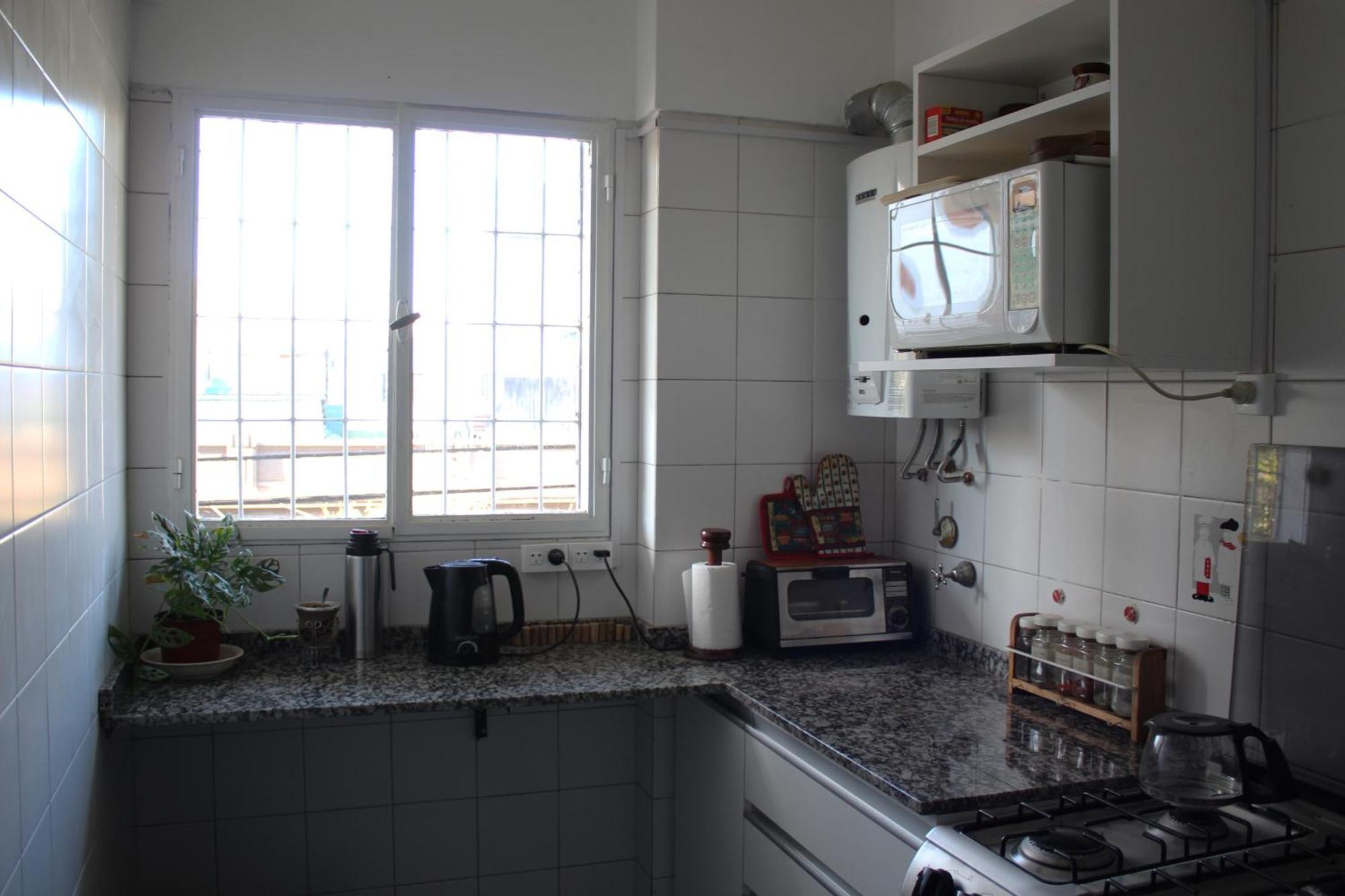 En Departamento Compartido - Crespo * Ciudad Autónoma de Buenos Aires