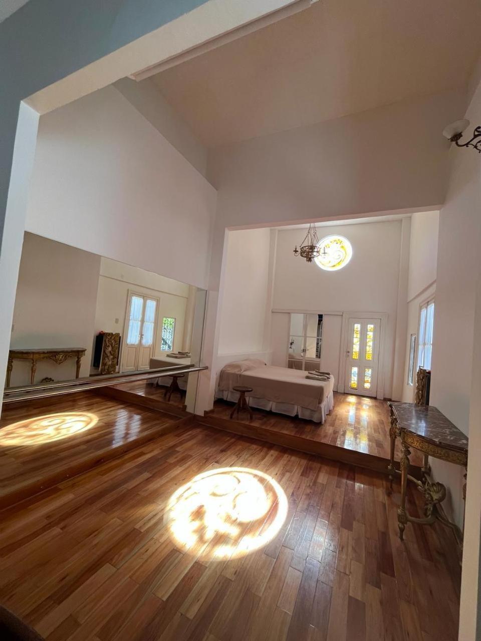 Apartamento Enchanting Townhouse Loft In Heart Of San Telmo Buenos Aires