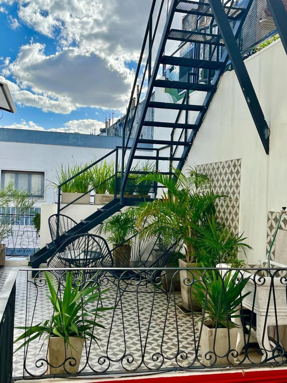Enchanting Townhouse Loft In Heart Of San Telmo *