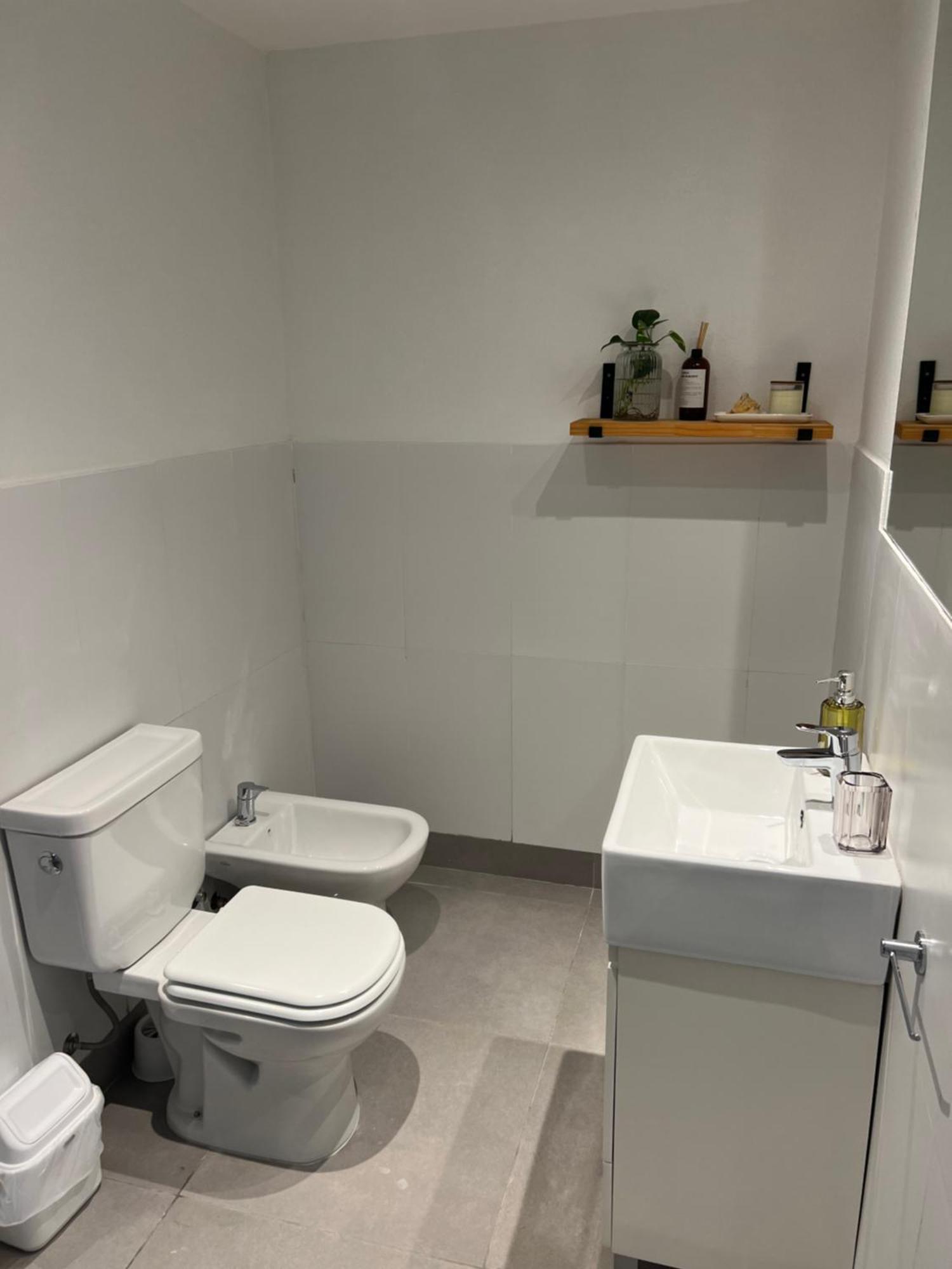 Apartamento Uriburuhome-recoleta,2 Amb Estrenar-4 Pers Con Cochera Buenos Aires