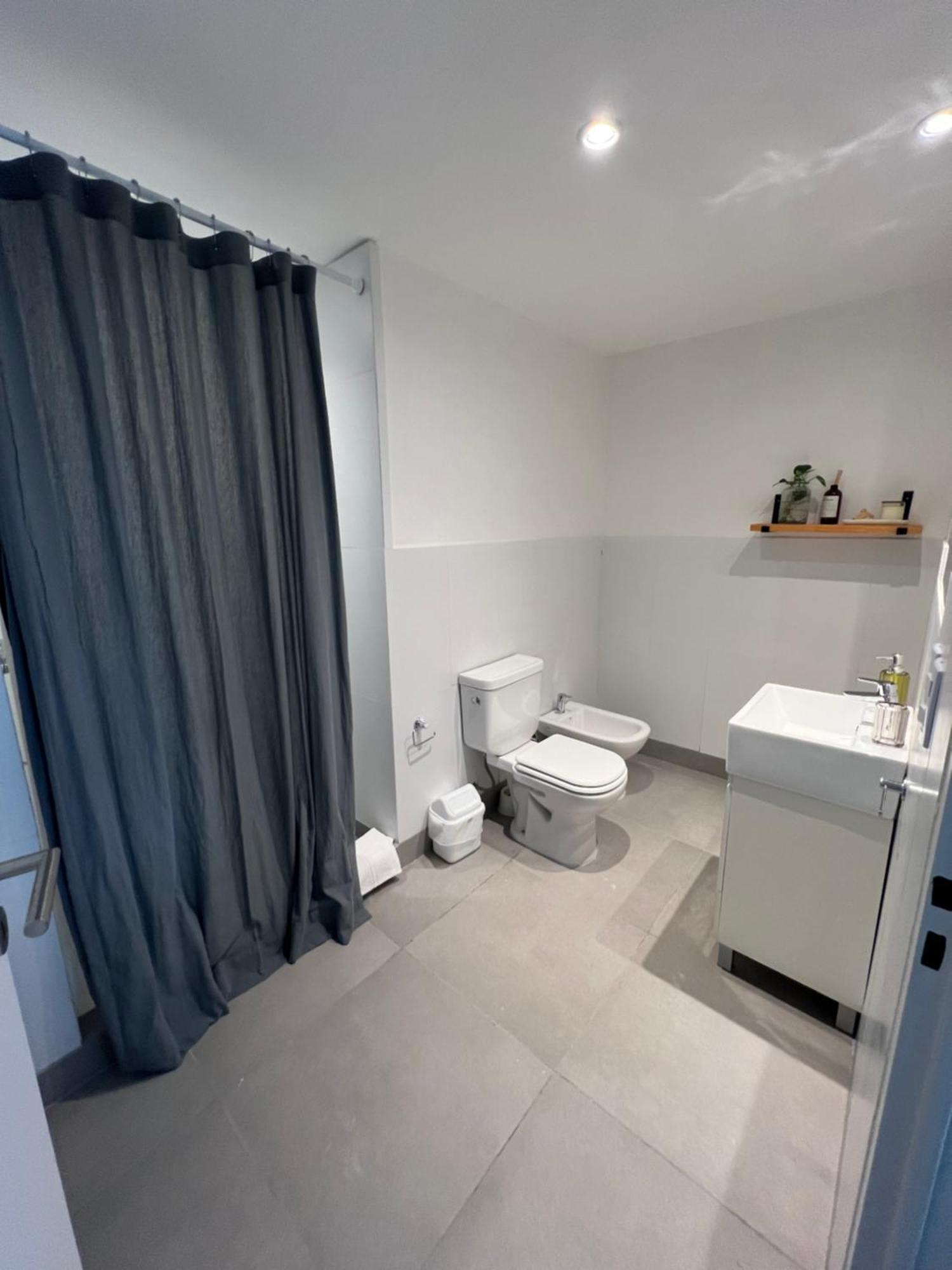 Apartamento Uriburuhome-recoleta,2 Amb Estrenar-4 Pers Con Cochera Buenos Aires