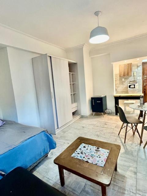 Arenales Luminoso E Ideal Departamento En Recoleta Apartamento *