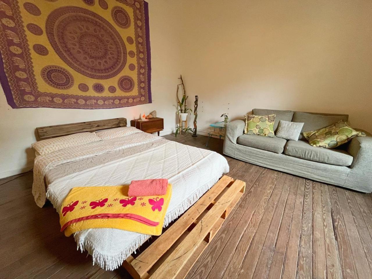 Homestay Casa Queer *