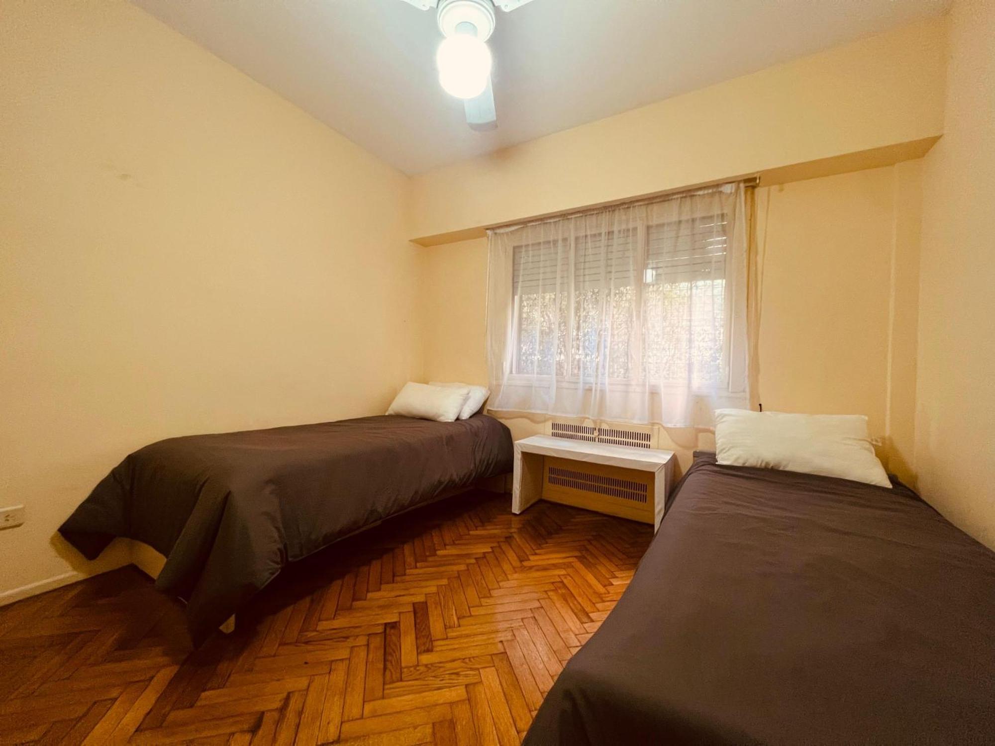 Apartamento Amplio Departamento En La Mejor Zona De Palermo Sobre La Avenida Coronel Diaz