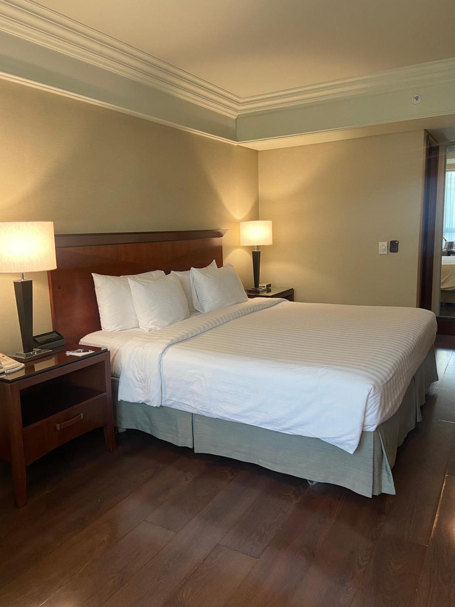 Hotel Regal Pacific Puerto Madero 5*