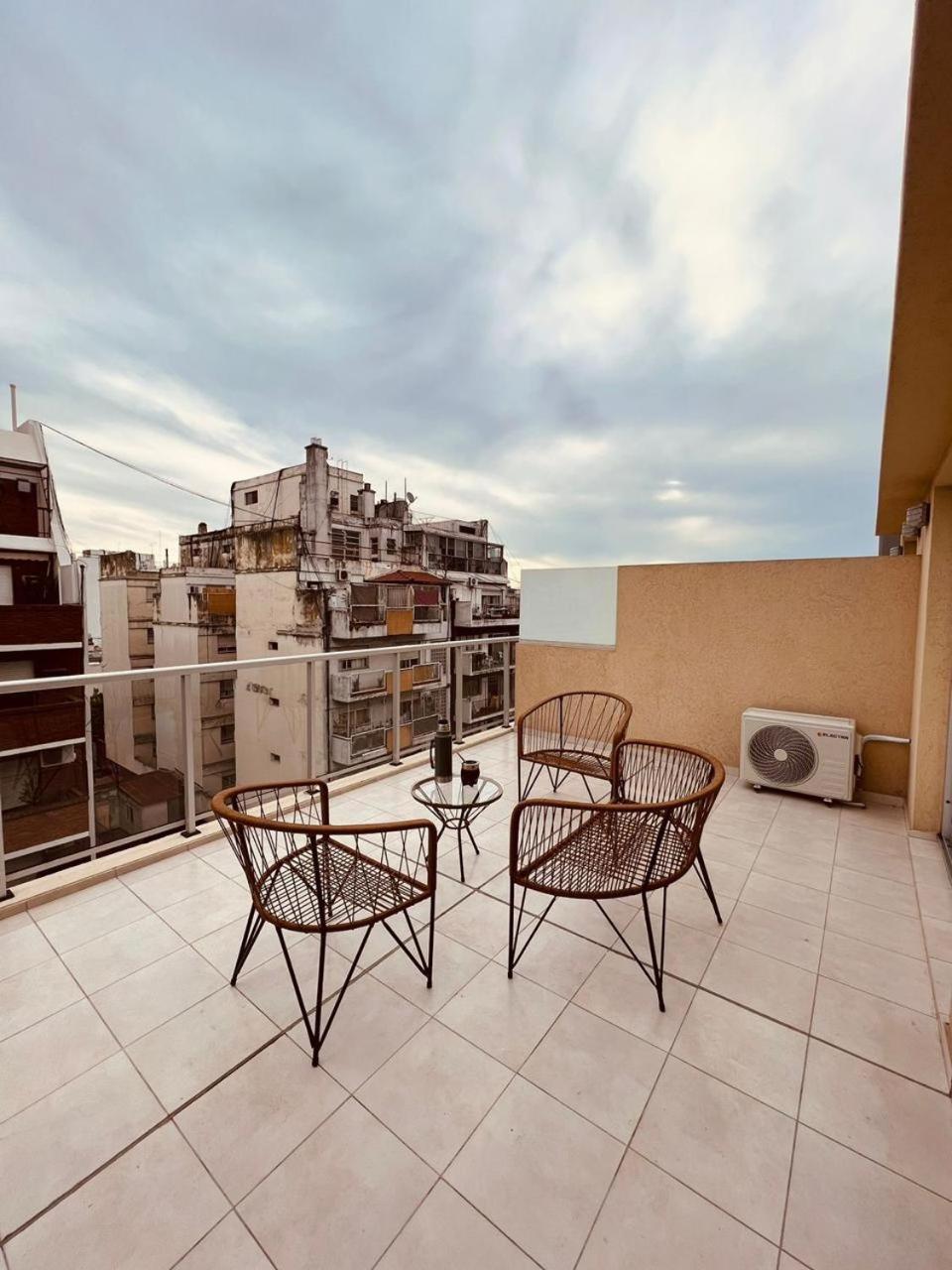 Apartamento Hermoso Y Amplio Departamento En La Mejor Zona De Sobre La Calle Paraguay Buenos Aires