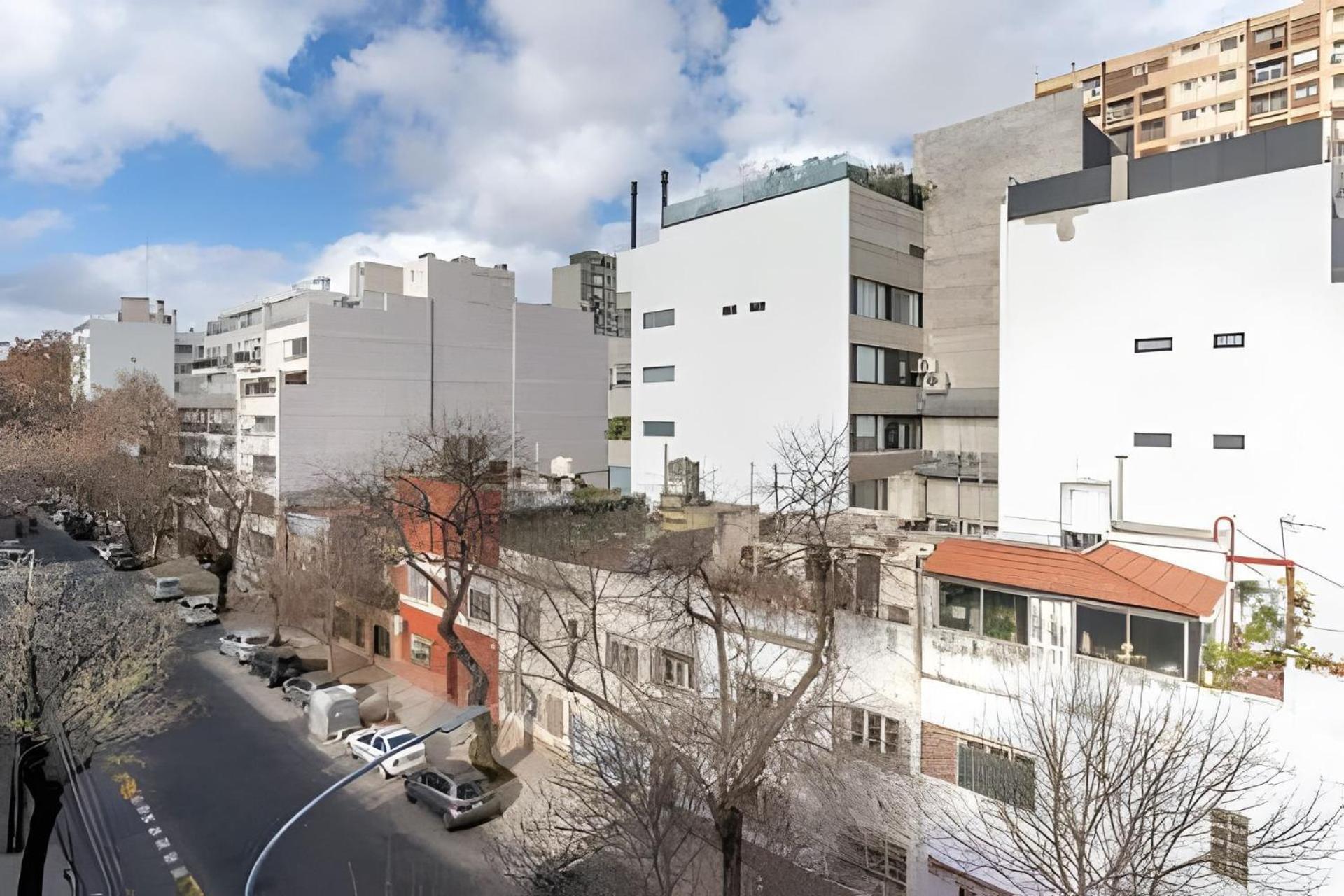 Edificio Con Pileta En Palermo