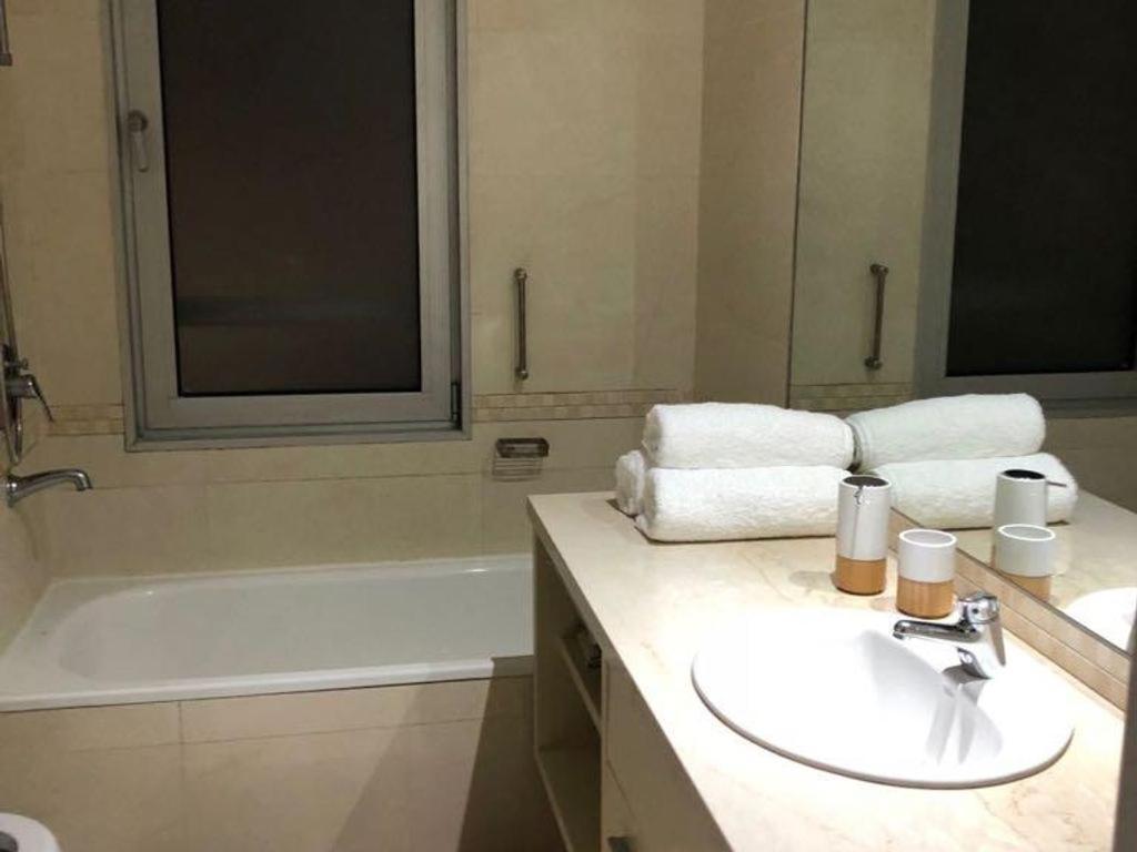 Luxury In Azucena Villaflor 400 * Ciudad Autónoma de Buenos Aires